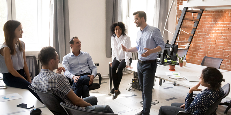 2-empowering-teams-by-fostering-critical-thinking-skills.jpg